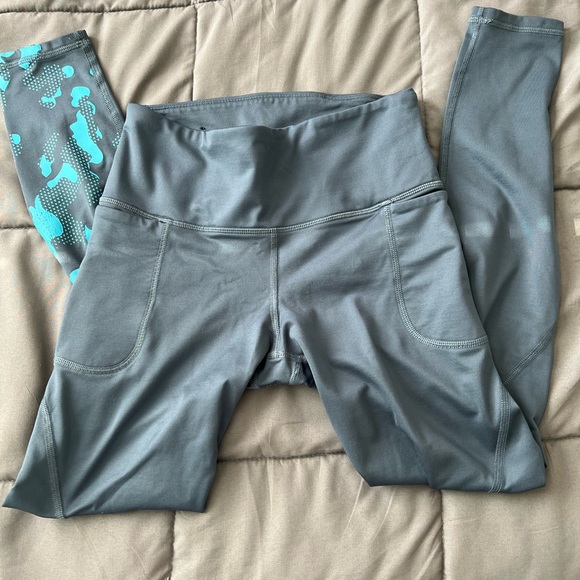 Blue under armour leggings. - Picture 3 of 5